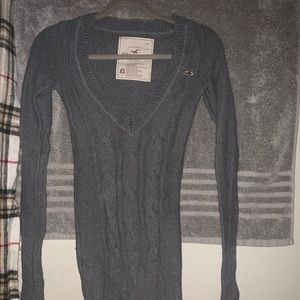 Grey Hollister knit long sleeve sweater
